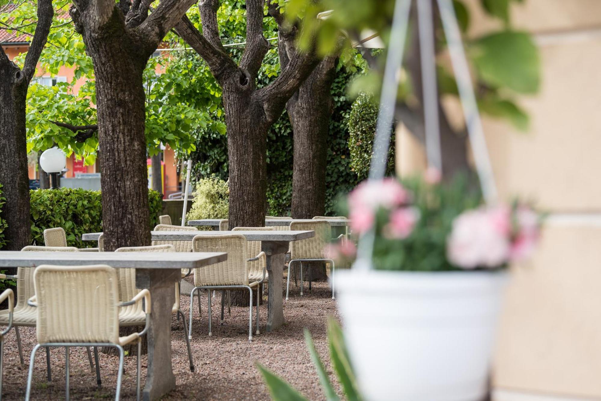 Albergo Hotel Tesserete Екстер'єр фото