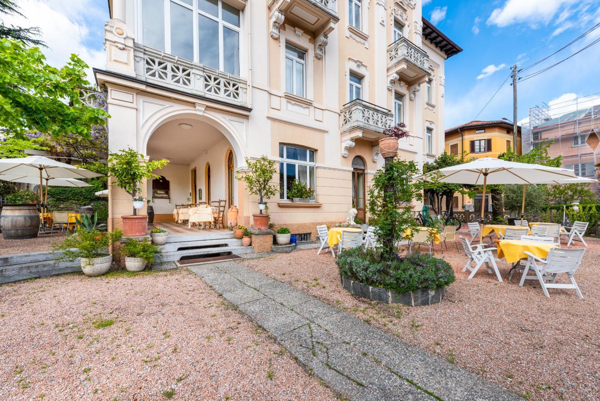 Albergo Hotel Tesserete Екстер'єр фото